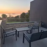 度假居 De Lujo Con Piscina Cercano A La Playa 尼格兰