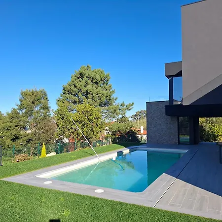 Сasa de vacaciones De Lujo Con Piscina Cercano A La Playa Nigrán