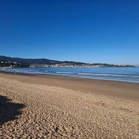 De Lujo Con Piscina Cercano A La Playa Nyaraló Nigrán
