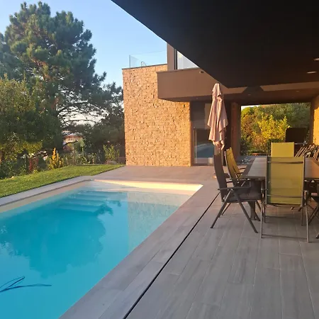 De Lujo Con Piscina Cercano A La Playa Сasa de vacaciones