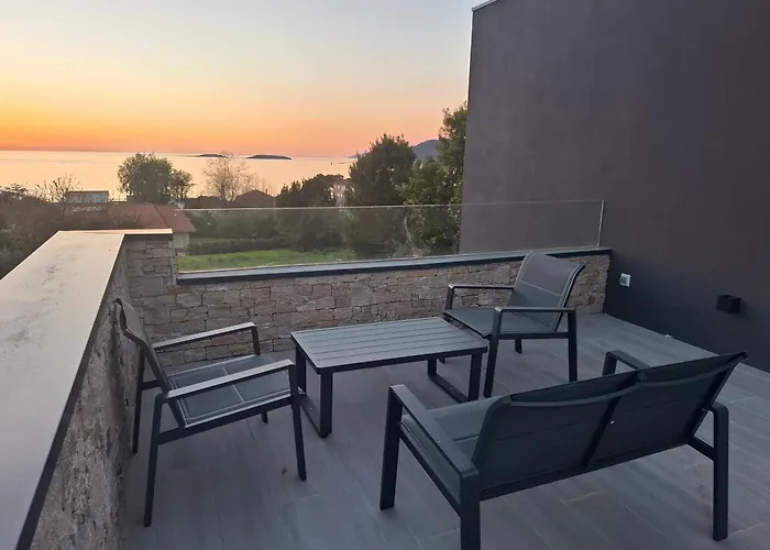 別荘 De Lujo Con Piscina Cercano A La Playa Nigrán